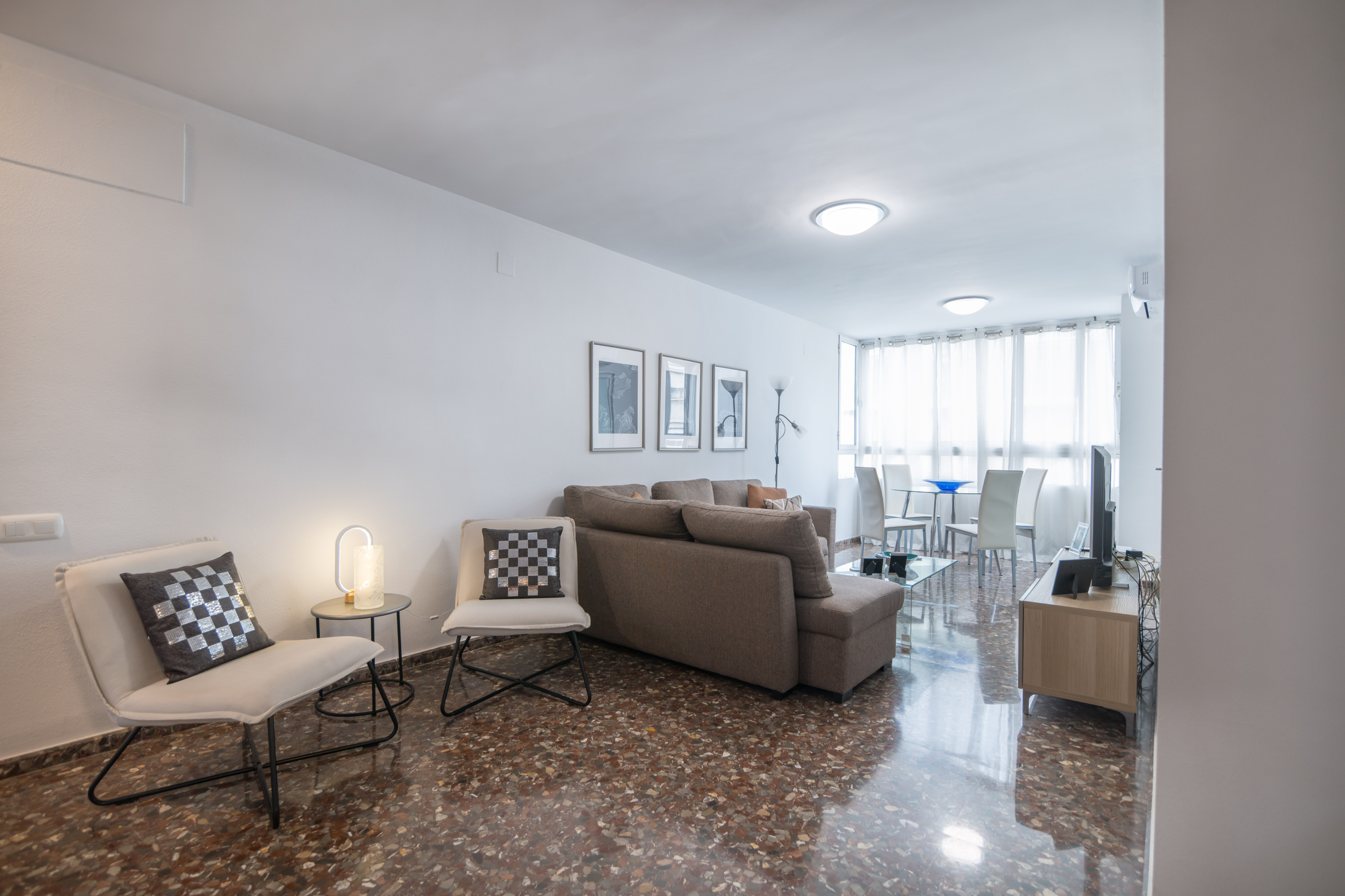 CL BUENOS AIRES 19 (28)