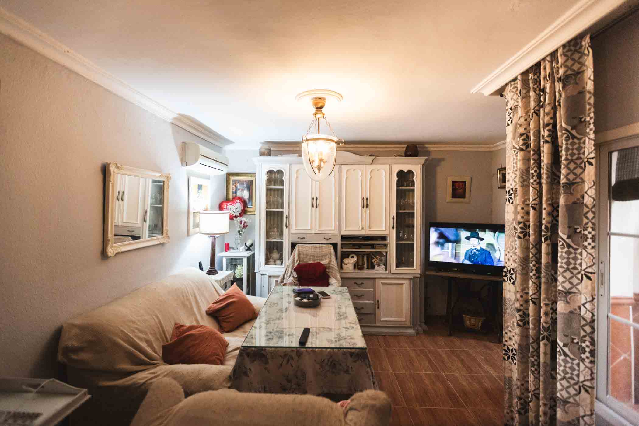 _06 Alhondiga, 20 - Salón